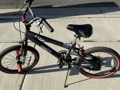 18" Boys Abyss Bike