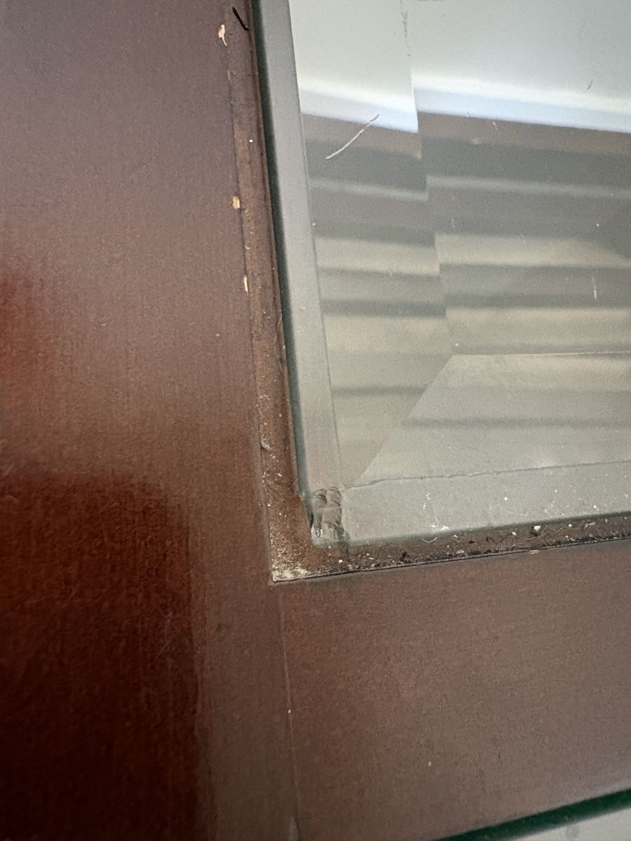Main image 4