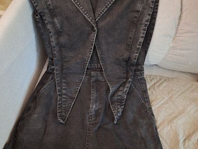 Women's Black Denim Romper, Size L - Stylish Sleeveless Design New
