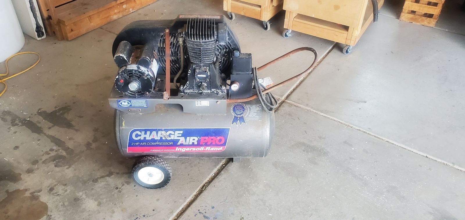 Air Compressor - Ingersoll-Rand 2hp 20 gallon