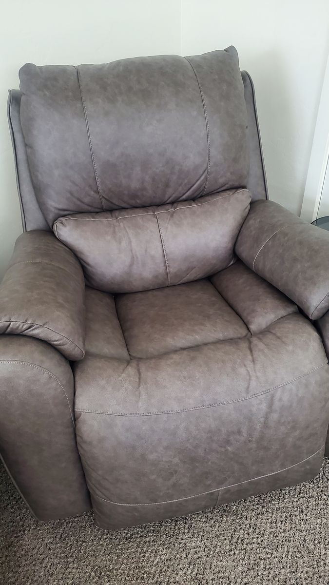 Main image 3