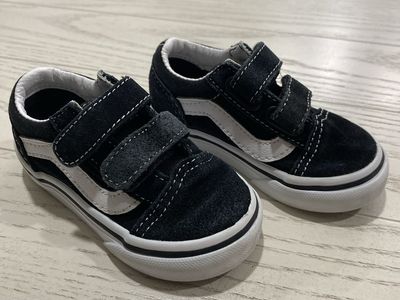 Vans Old Skool V Black & White Shoes Size 5 Toddler