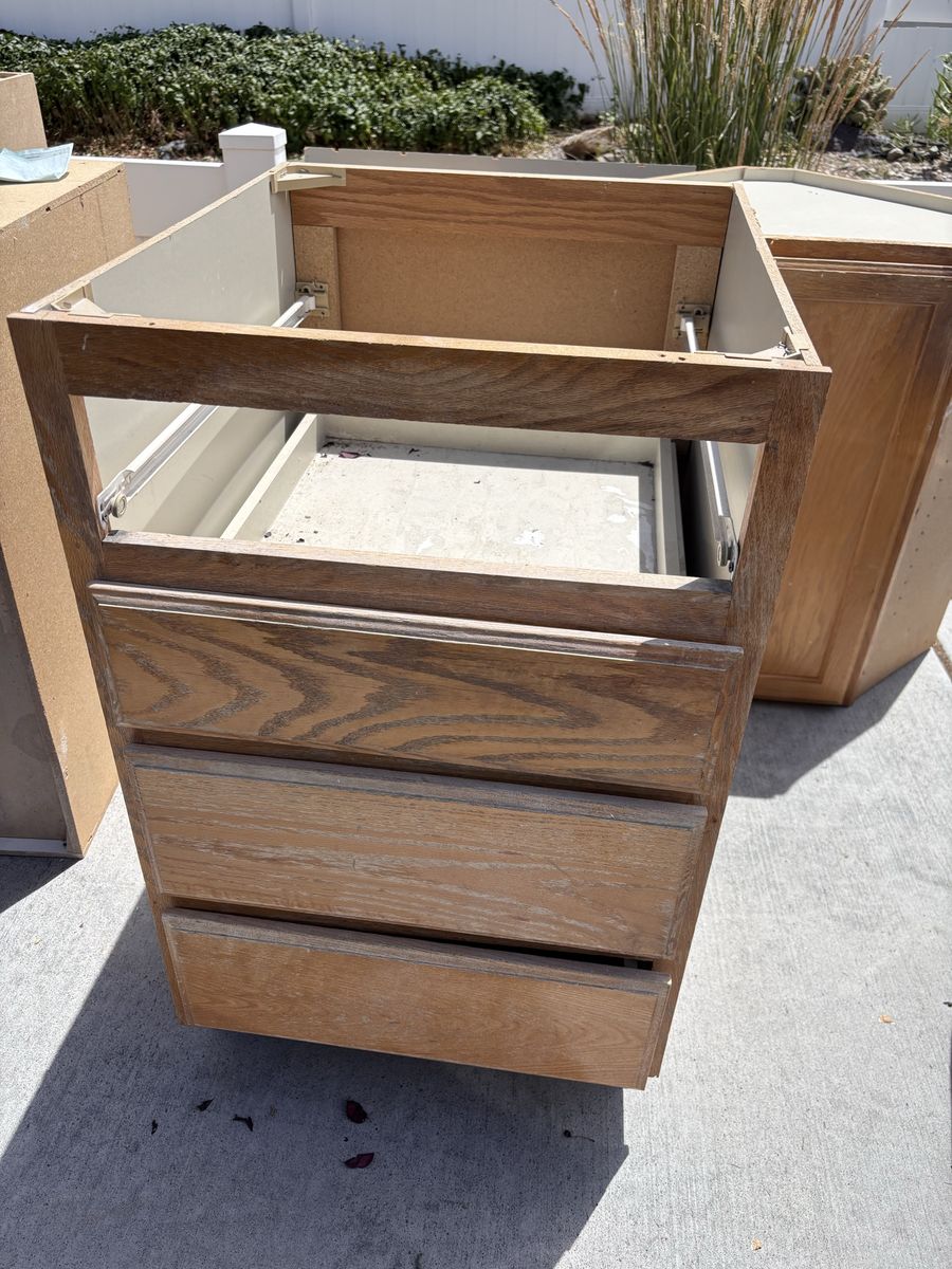 Base Cabinet Read Description