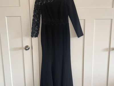 BLACK LACE ASYMMETRICAL FORMAL DRESS
