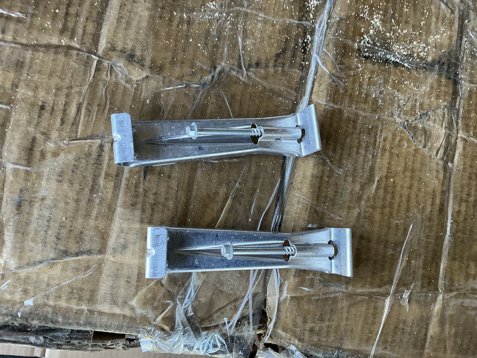 110 New 6-Inch Hidden K-Style Gutter Hangers with Screws