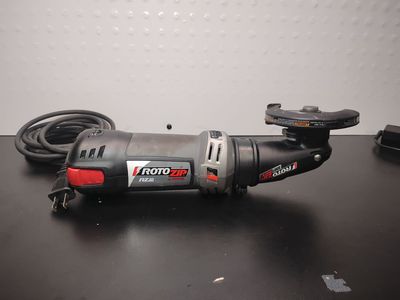 RotoZip RZ10 Corded 5.5-amp Heavy-Duty Spiral Saw and Cut-Out Tool