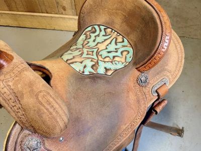 Burns Saddlery Western Leather Saddle Turquoise Inlay 15 Inch Seat