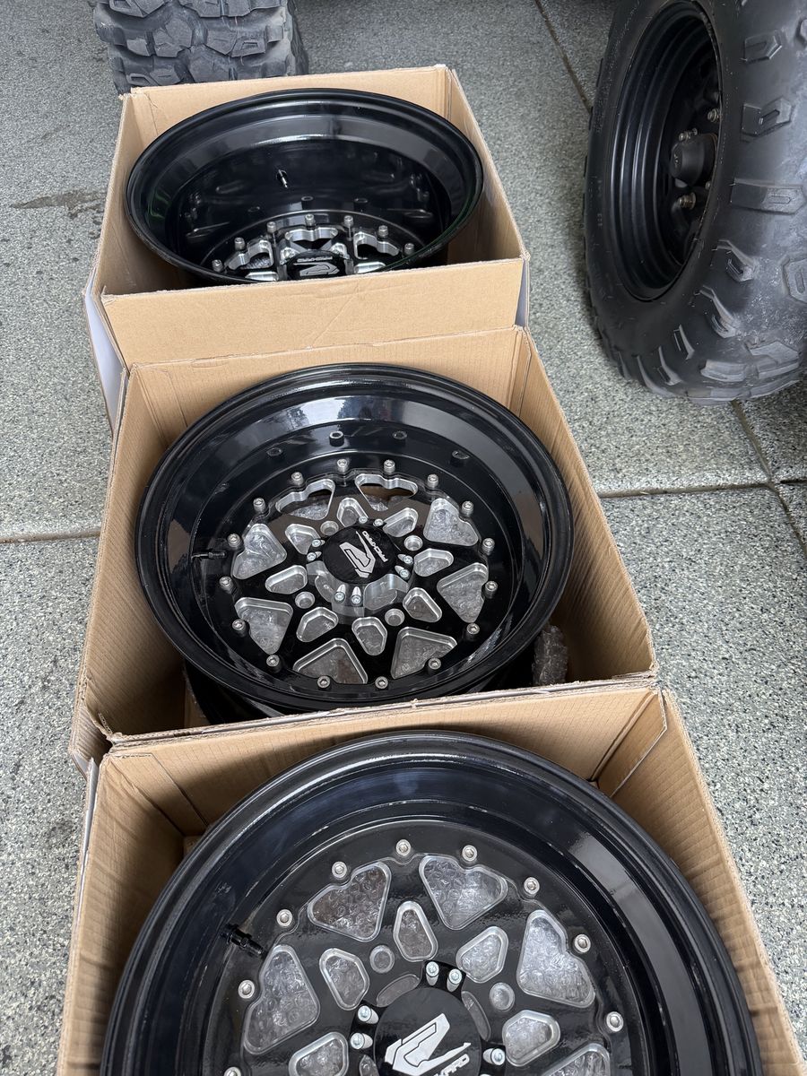 Packard can am x3 wheel 15”