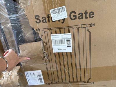 Baby Safety Gate - 37-40.5"