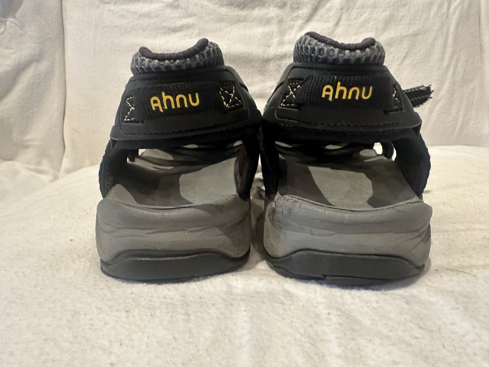 Main image 3