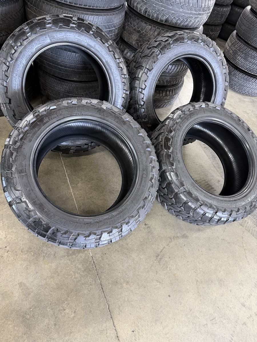 37x13.50r22 Toyo M/t Tires