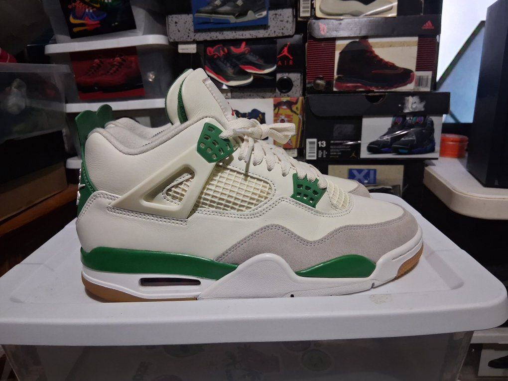 2023 Nike SB x Air Jordan 4 Retro SP "Pine Green"