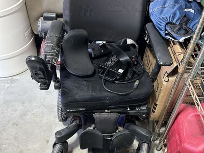 FREE!! Sunrise Medical Quickie Q500M Electric Wheelchair with Seating
