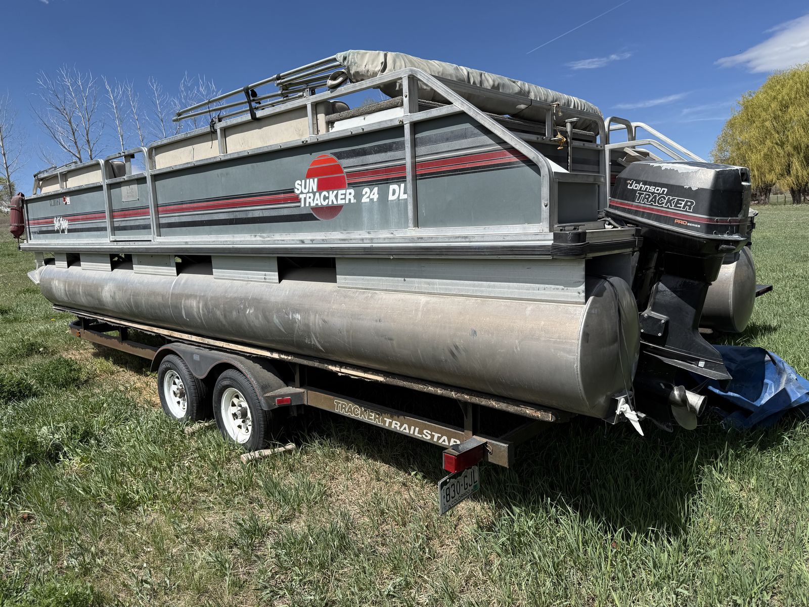 1990 SunTracker Party Pontoon boat and trailer