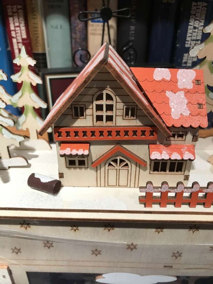 Main image 3