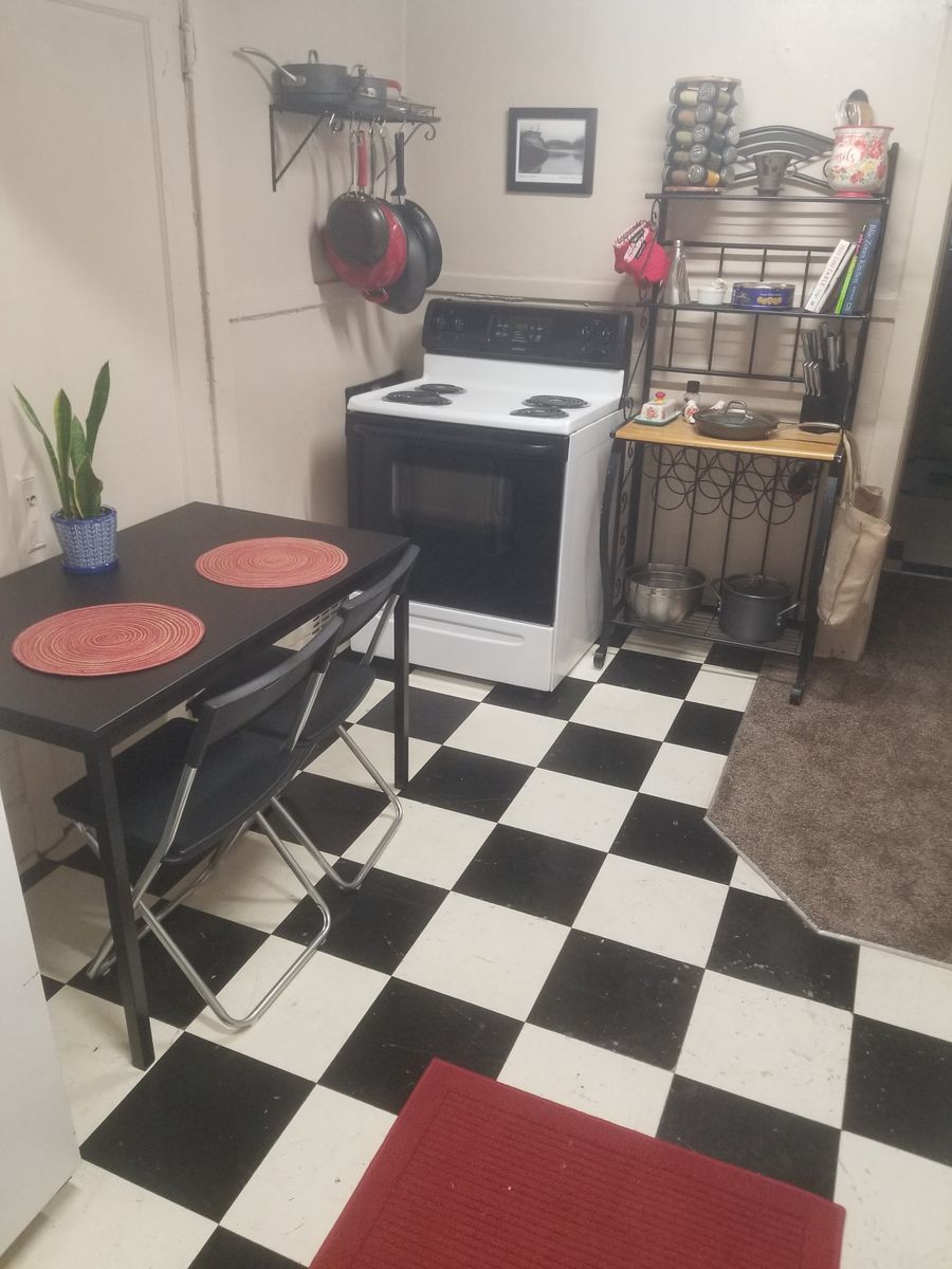 Moving sale - free items