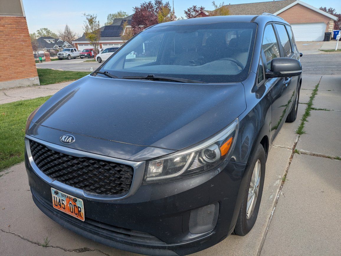 2016 Kia Sedona LX