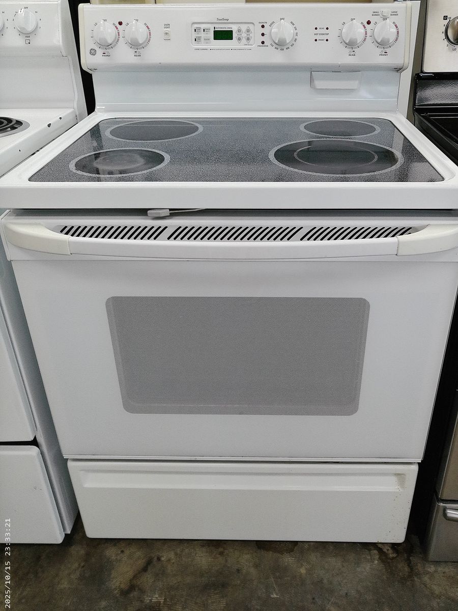 White Smooth Top Stove~90 Day Guarantee