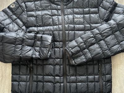 Marmot Men's Large Black Puffy Jacket