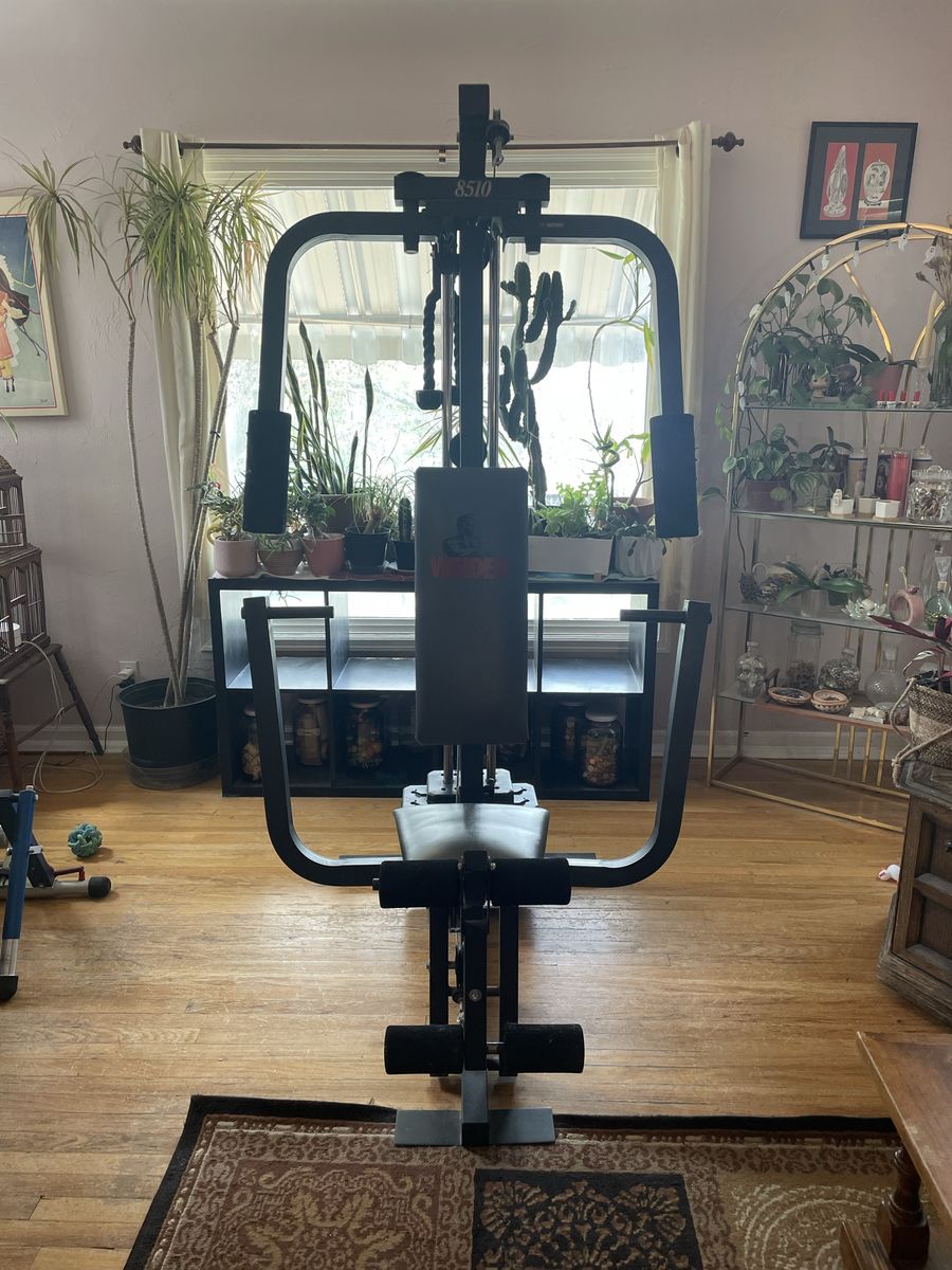 Home gym weight machine