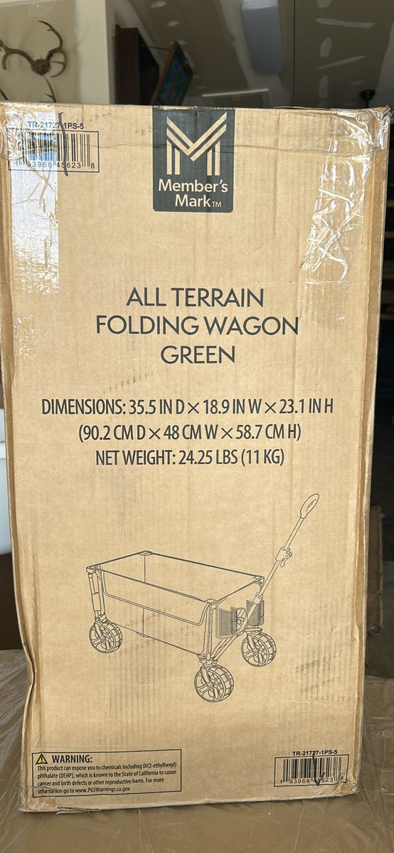 Member's Mark All Terrain Folding Wagon - Green, 35.5"D x 18.9"W x 23.1"H, New in Box