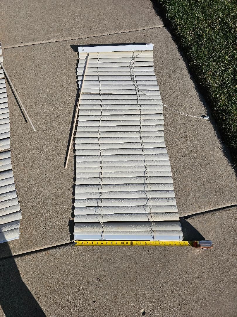 Vinyl Blinds  22.5 x 60"