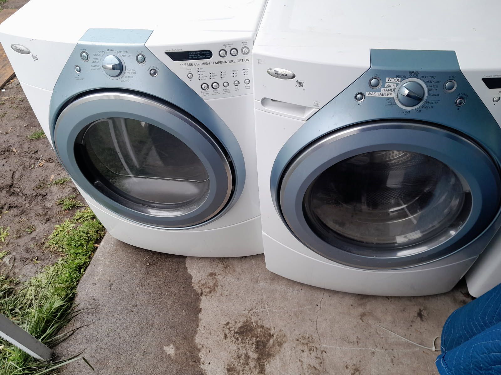 Beautiful Whirlpool Duet Washer and Electric Dryer