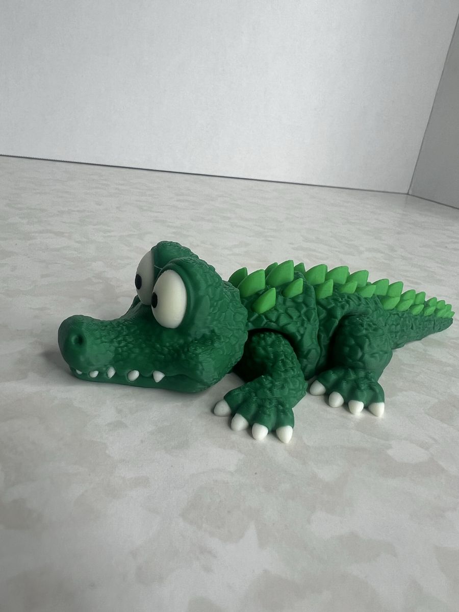 Cute Green articulated Alligator Toy Figure
