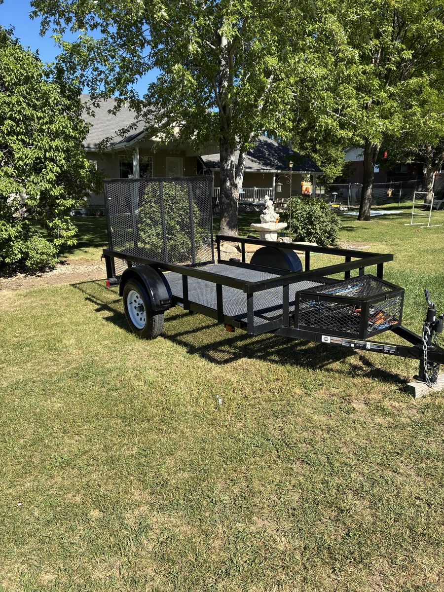 Carry-On trailer 5.5 x 9 ft