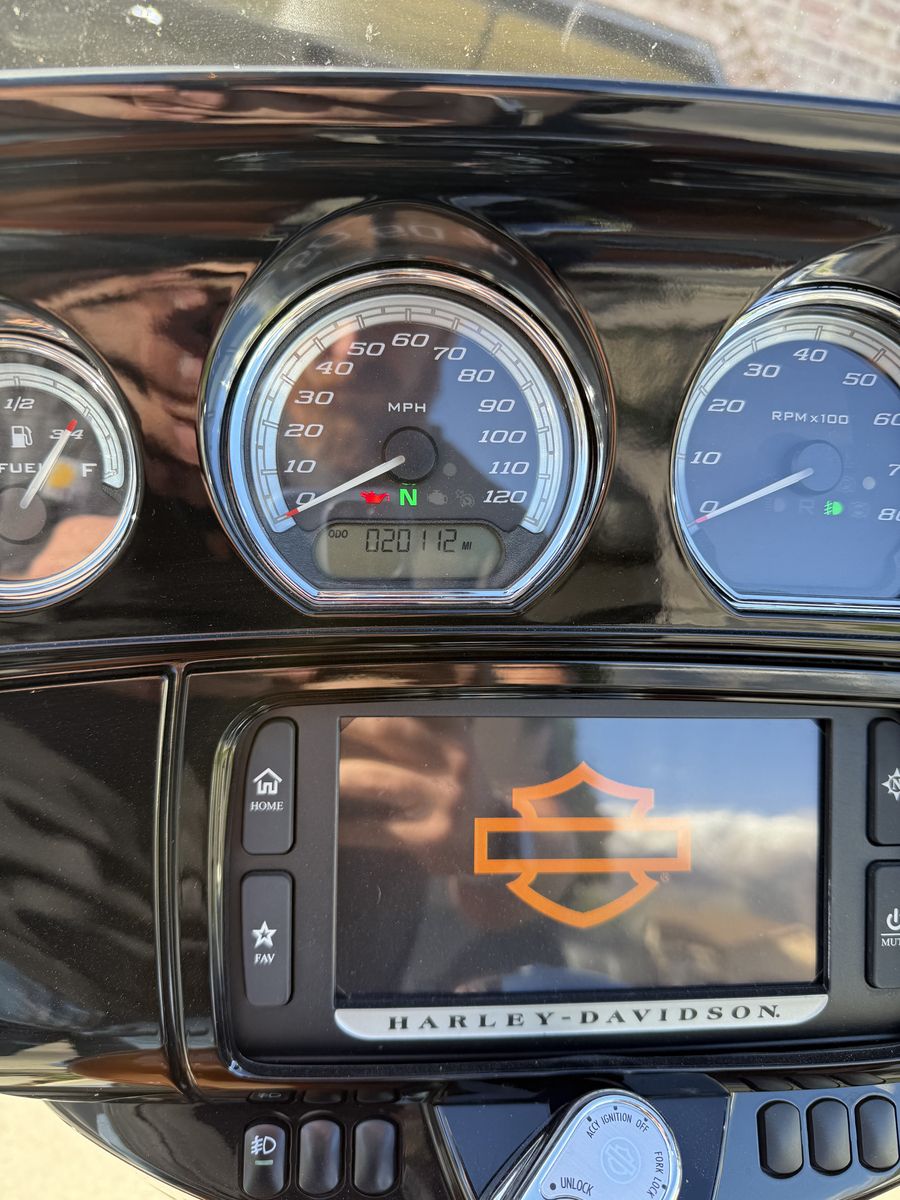 2014 HARLEY DAVIDSON