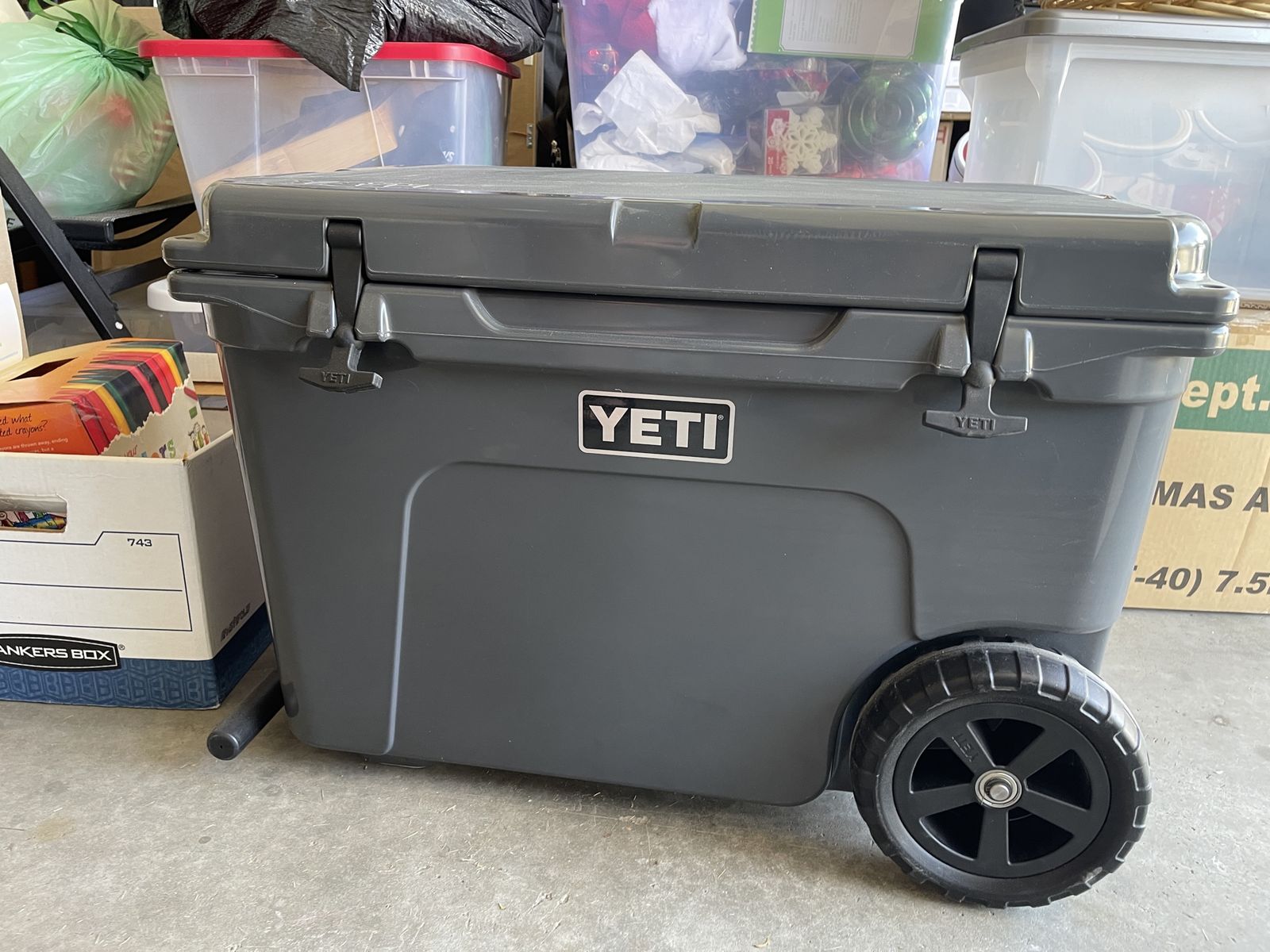 YETI Tundra Haul Portable Wheeled Cooler in Charcoal - Excellent Condition, Ready for Adventures