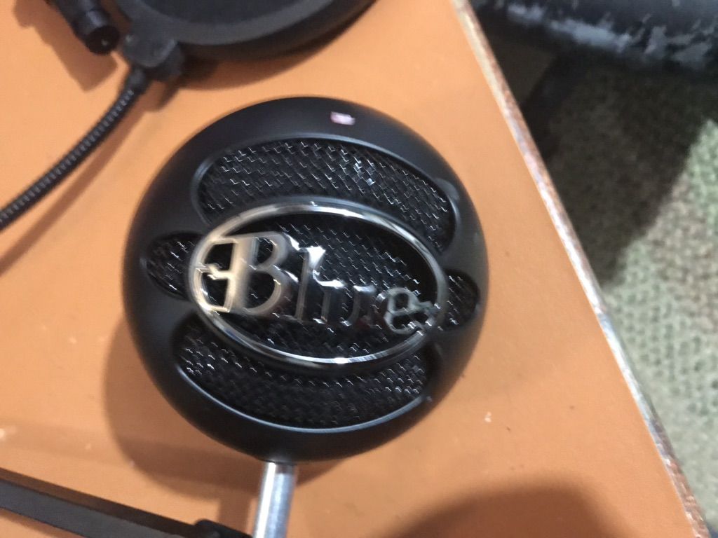 I’ve Snowball blue And Boom Arm With Pop Filter