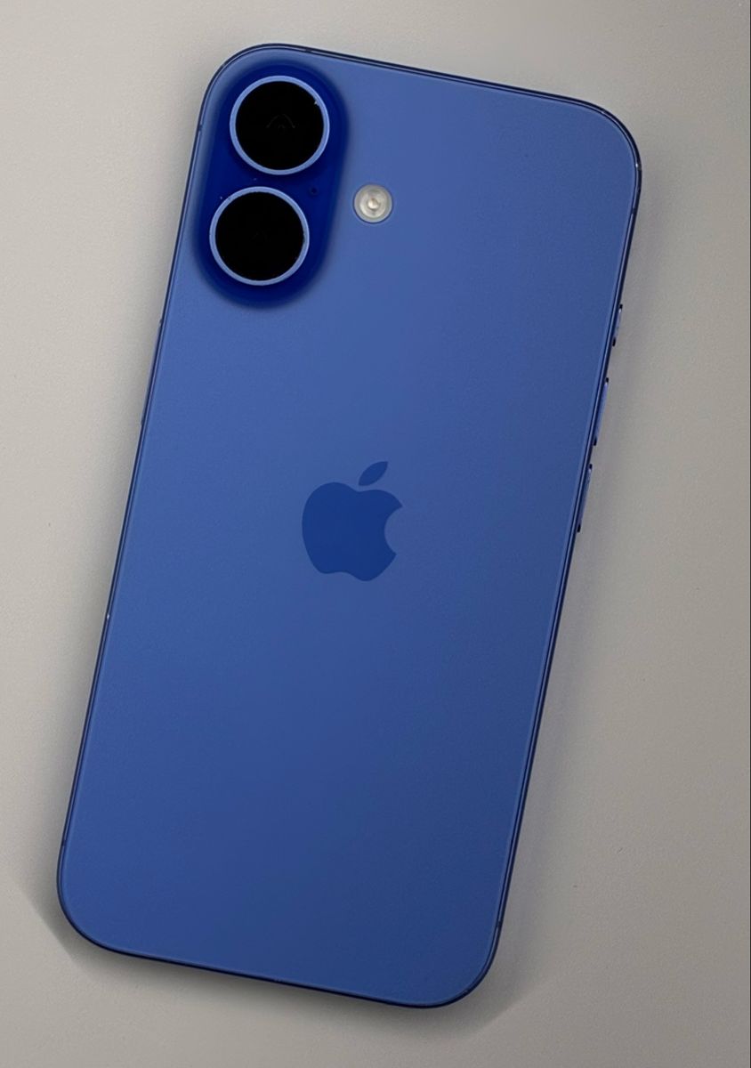 iPhone 16 Battery 97% Warranty Thru June 26