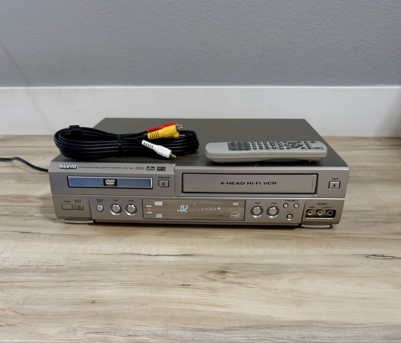 Sanyo Combo DVD VCR Player
