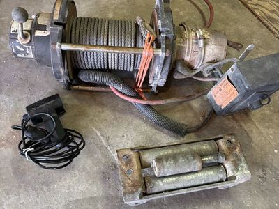 Winch (Warn 8000lbs)