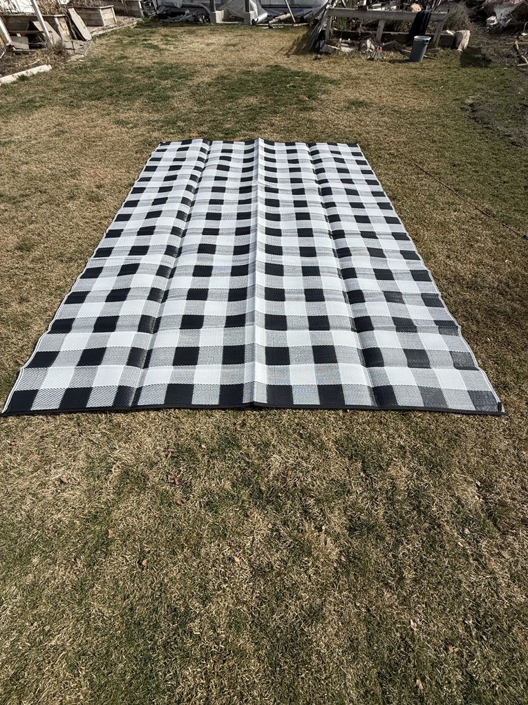 Outdoor Area Rug 9'x12'
