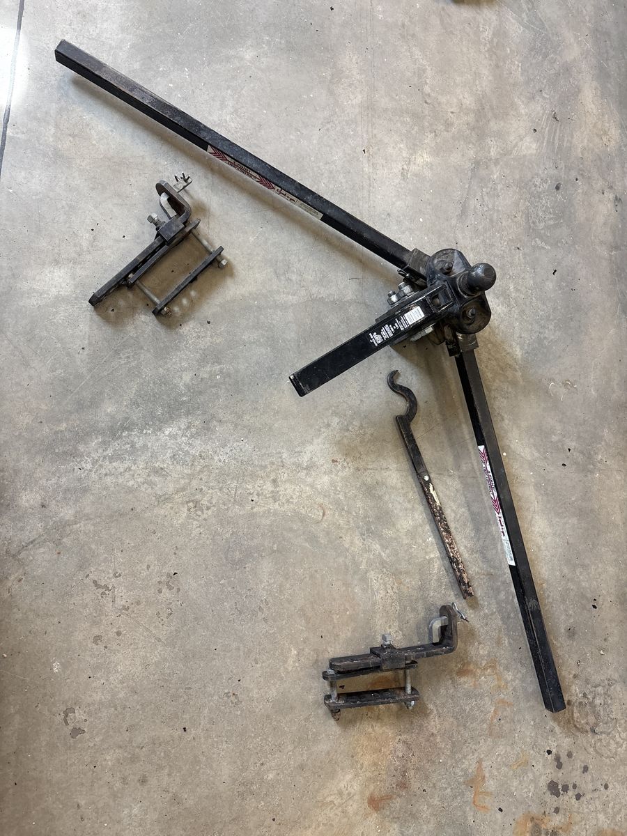 Heavy duty equalizer hitch with 2-5/8” ball