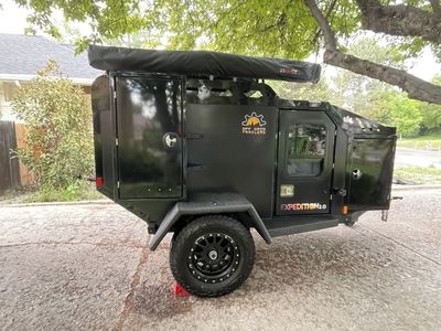 2021 Expedition 2.0 Off-Grid Overland Trailer - Full Loaded w/ 23Zero Tent, Dometic Fridge, Shower