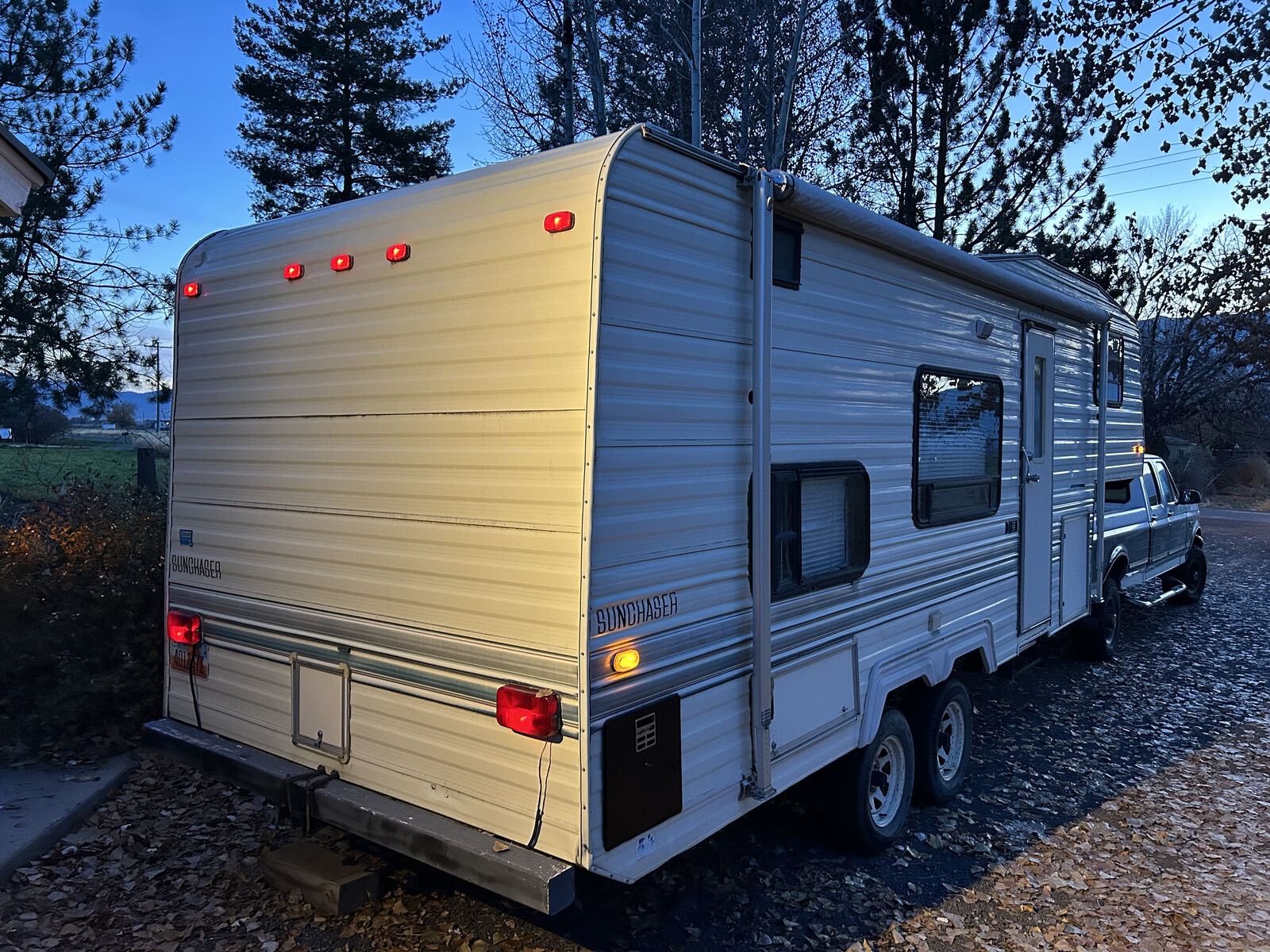 1991 SUNCHASER 25' Great for first-time RVers!