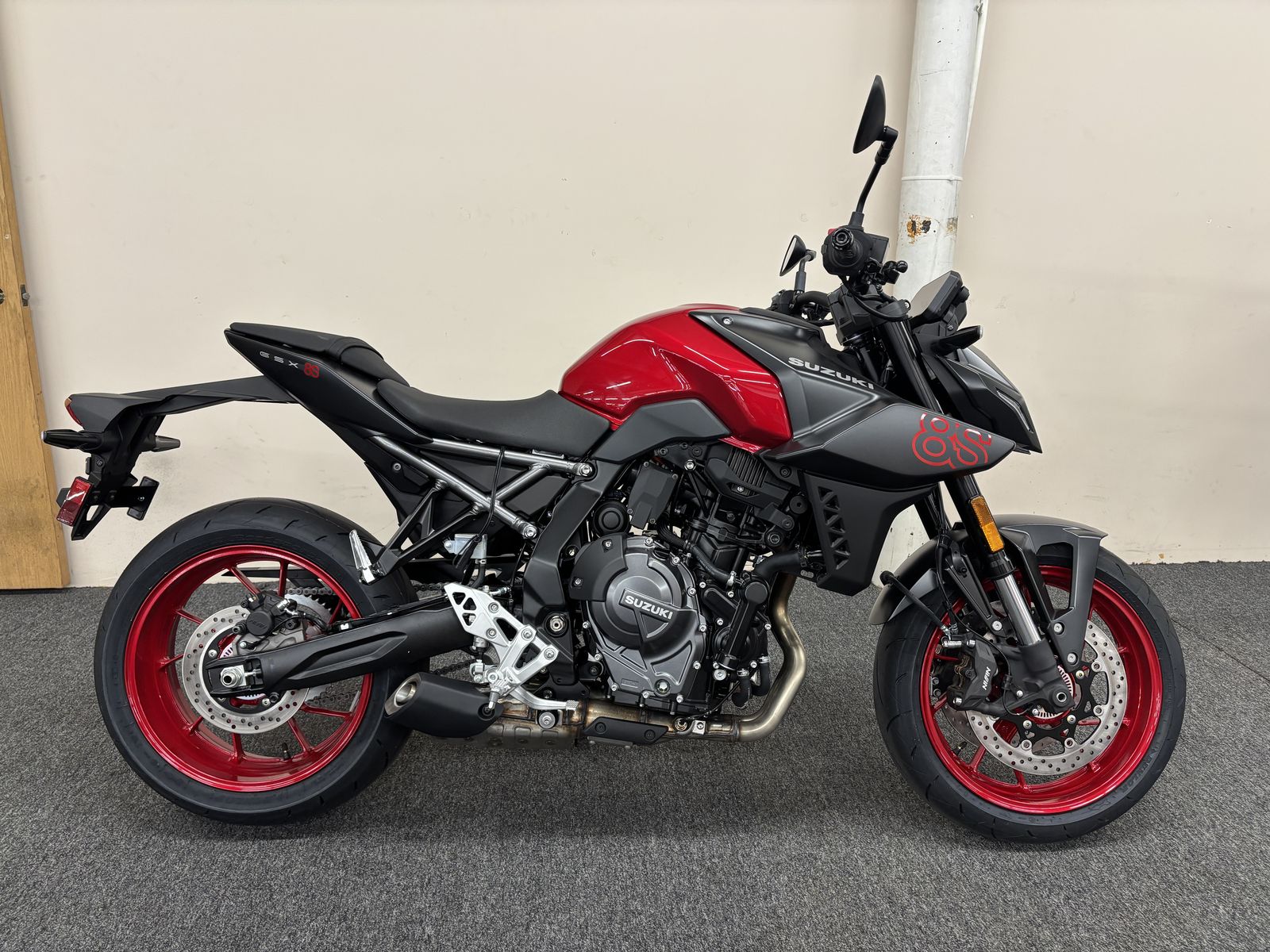 2026 Suzuki GSX-8S