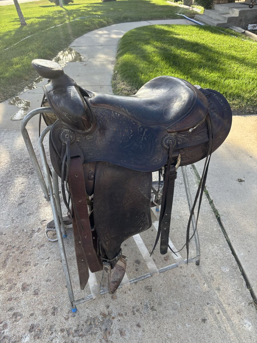 15 inch saddle