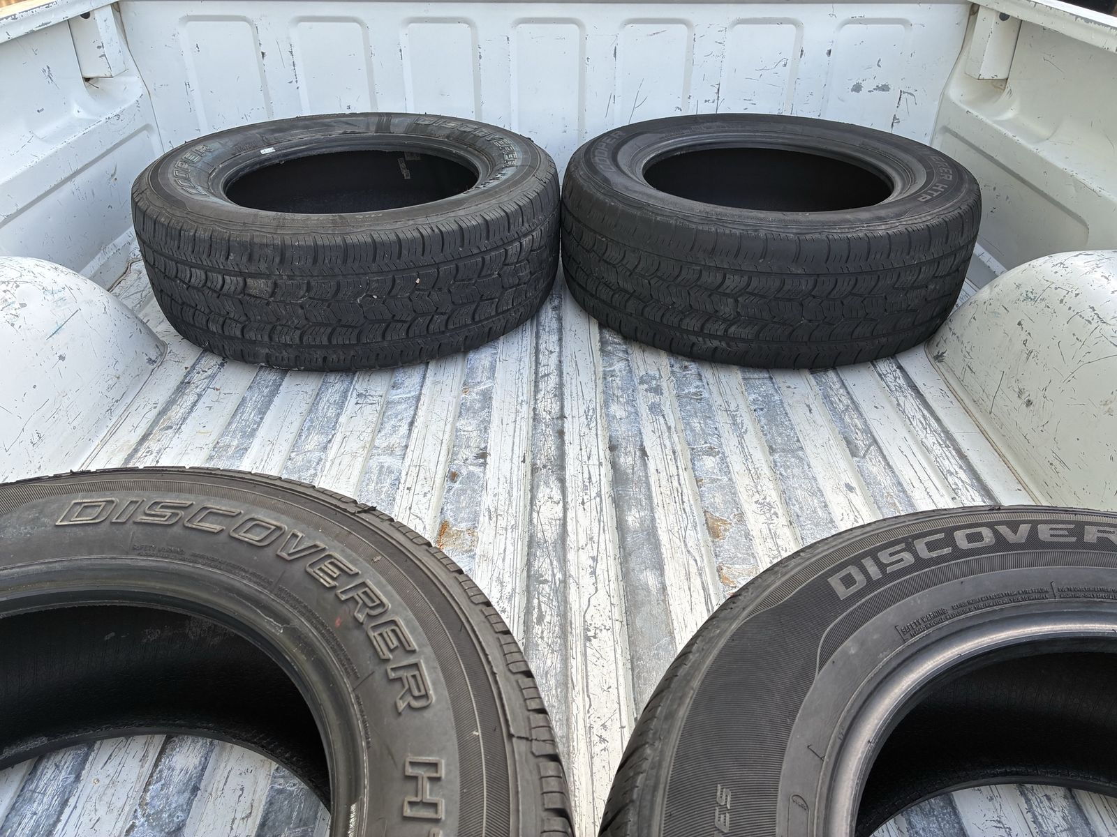 235/65r17 Cooper Discoverer