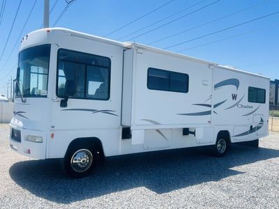 2009 Winnebago Chalet 32-foot Class A