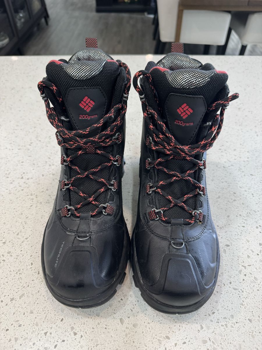Columbia snow boot size 8 1/2