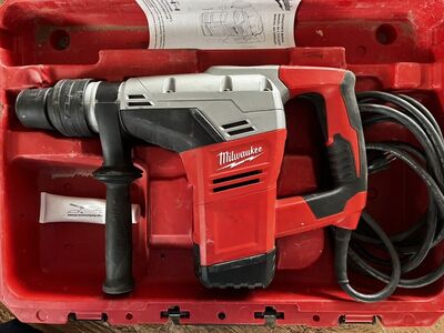 Milwaukee SDS MAX Hammer Drill
