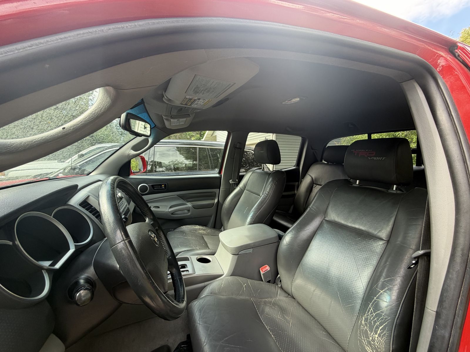 Main image 7