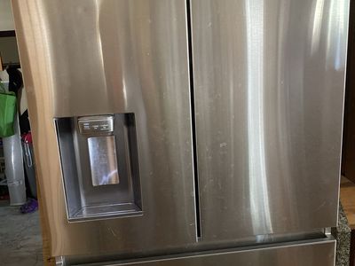 Samsung French Door Refrigerator RF23M8070SR - Stainless Steel