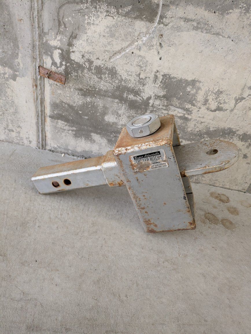 Adjustable Tow Hitch