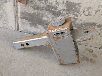Adjustable Tow Hitch