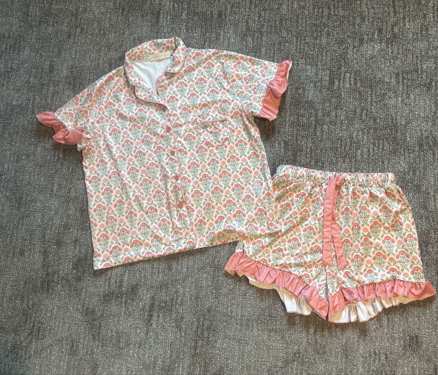 Boutique women’s pjs - XL